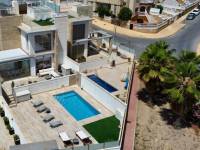 Re-sale - Villa - Villamartin