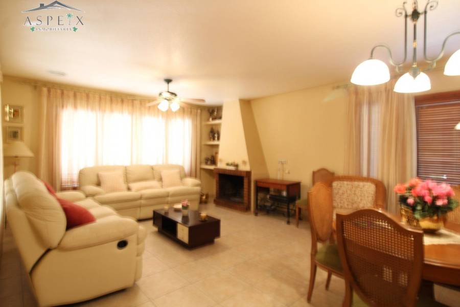 Re-sale - Country house - Elche