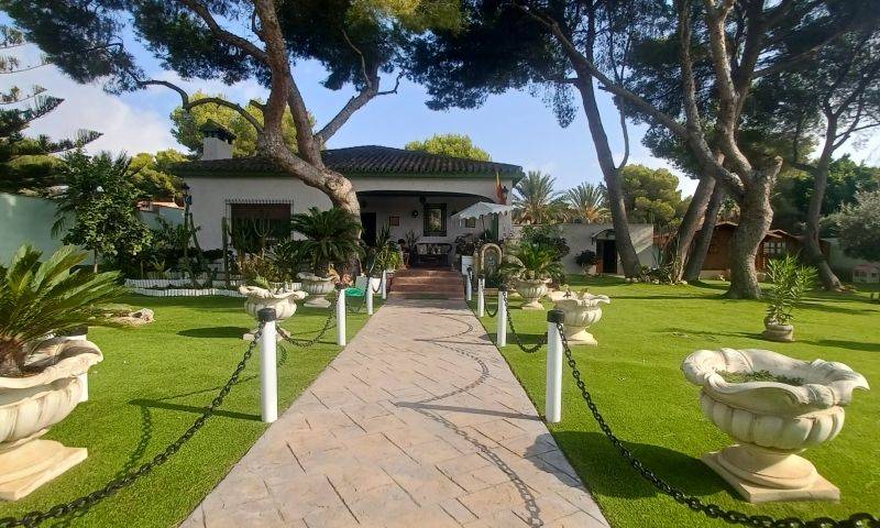 Re-sale - Villa - Campoamor