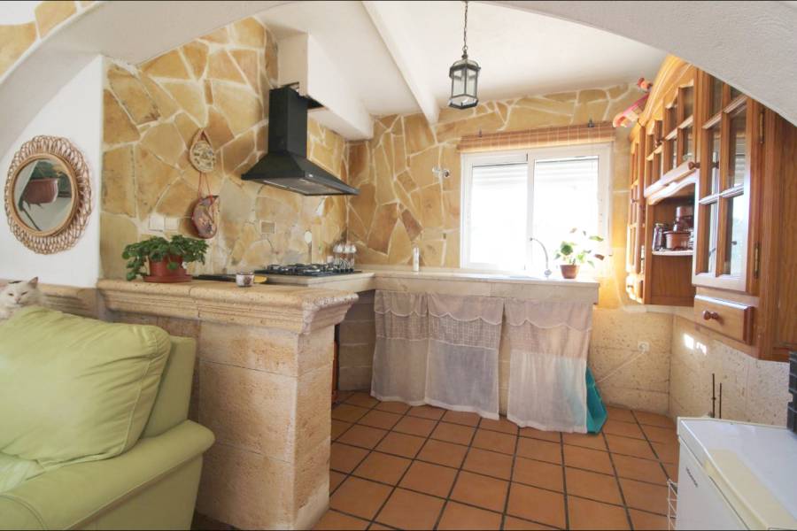 Re-sale - Country house - Hondon De Los Frailes