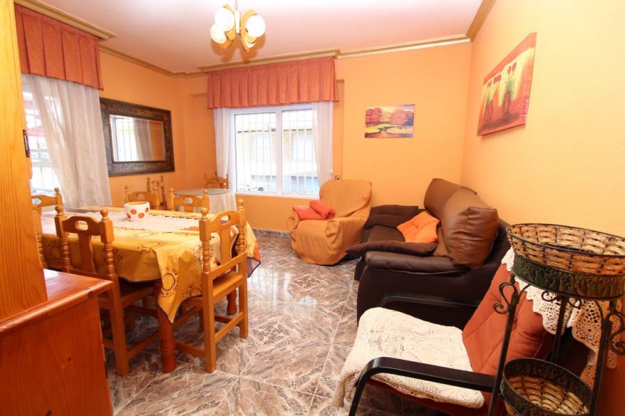 Re-sale - Apartment - Torrevieja - Close to the beach