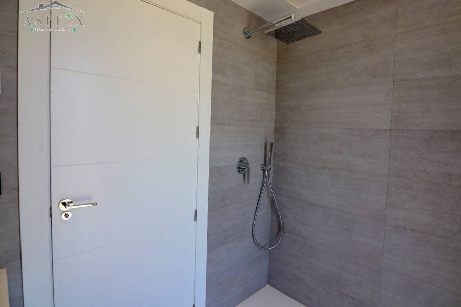 Re-sale - Villa - La Marina - El pinet