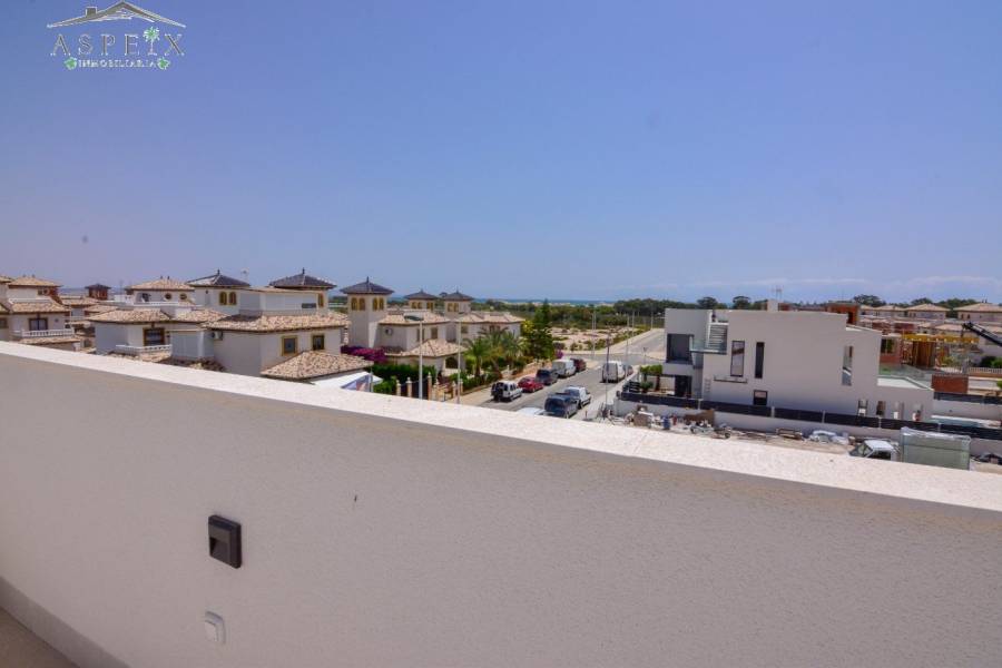 Re-sale - Villa - La Marina - El pinet