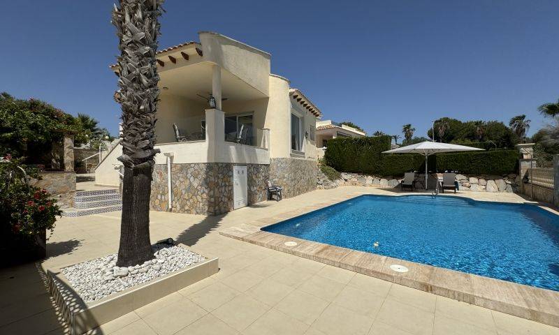 Re-sale - Villa - Villamartin