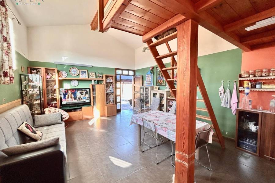 Venta - Casa de campo - La Romana - ALCANÁ