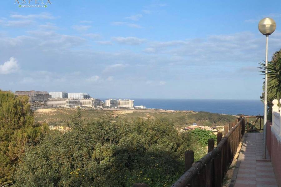 Re-sale - Bungalow - Gran Alacant - Centro comercial monte y mar