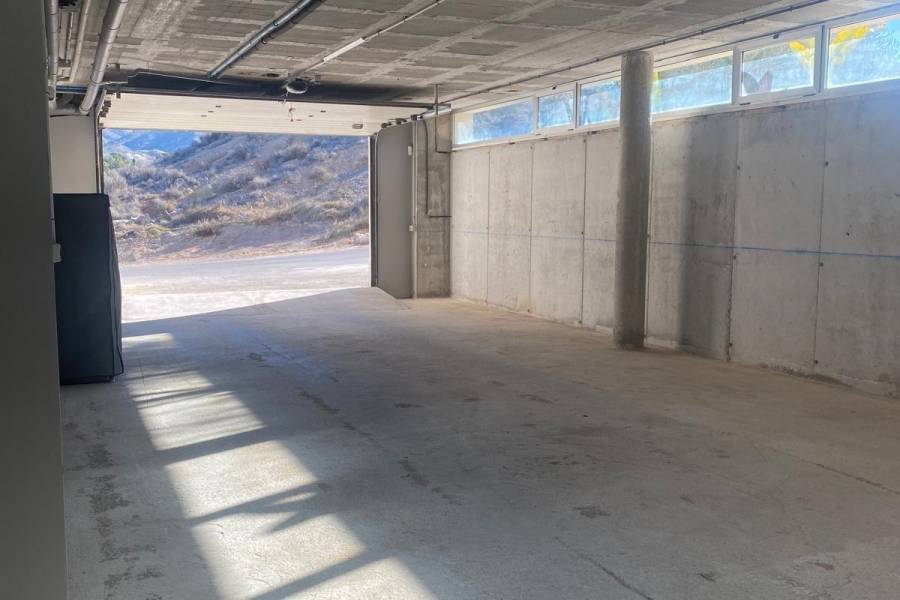 Re-sale - Country house - Petrer - Loma badá