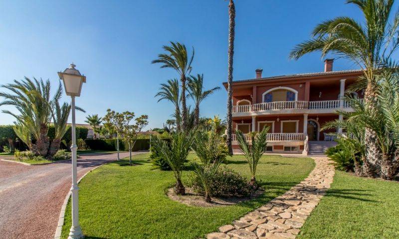 Re-sale - Villa - Elche