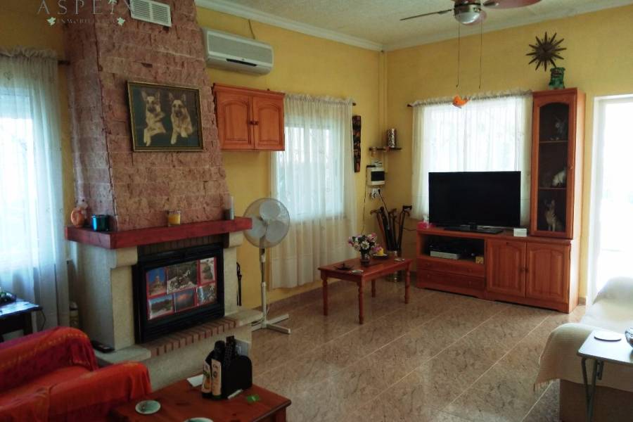 Re-sale - Villa - Hondon De Las Nieves - SIMOLA