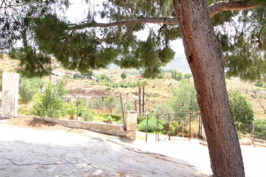 Re-sale - Country house - Petrer