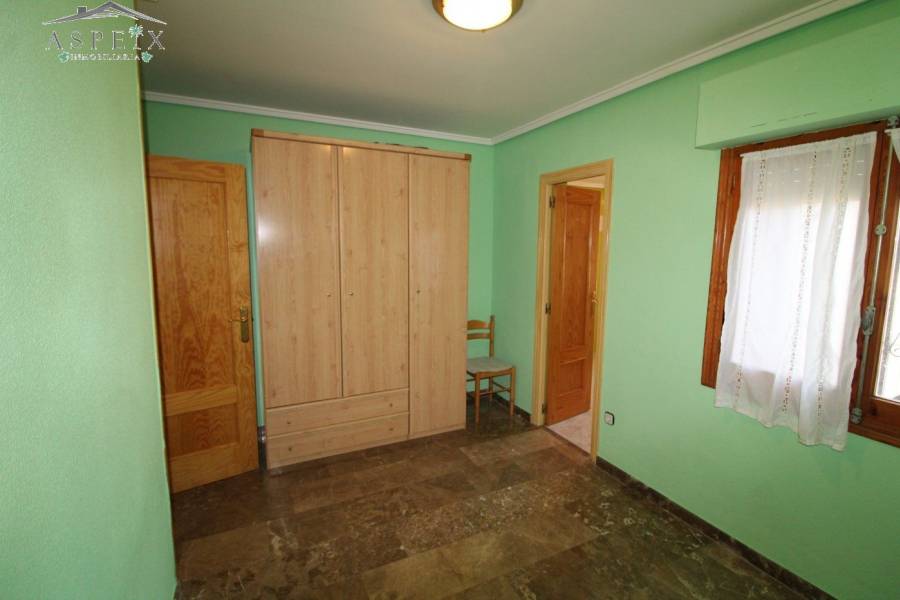 Re-sale - Country house - Monforte Del Cid