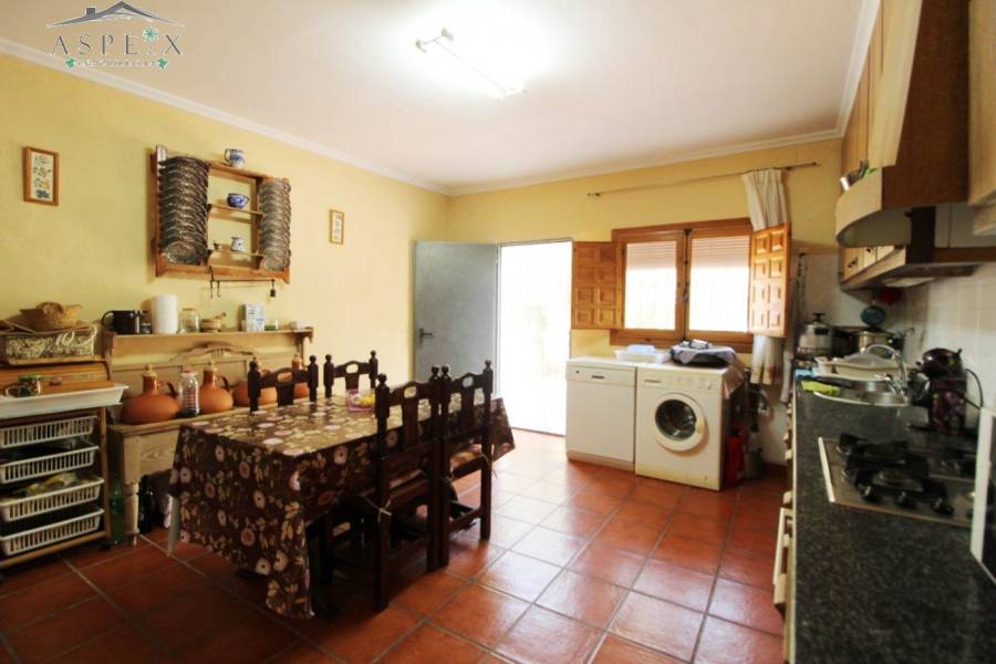 Re-sale - Villa - Monforte Del Cid - PILETAS