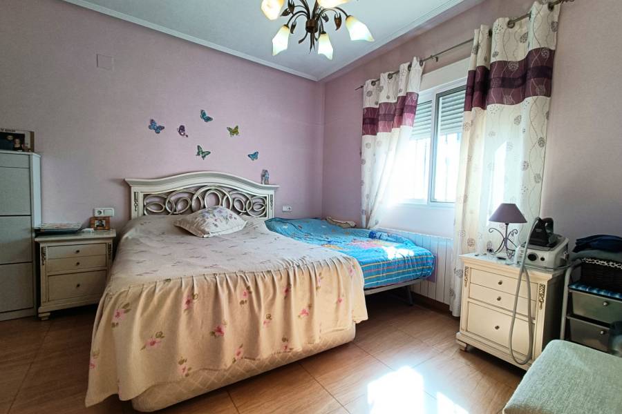 Re-sale - Country house - Hondon De Los Frailes