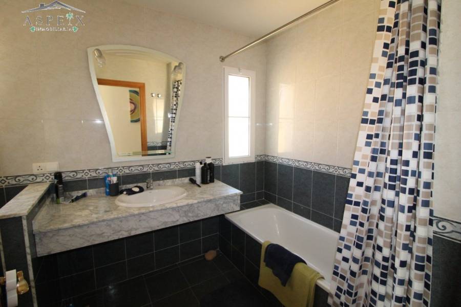 Re-sale - Villa - Aspe - Santa Elena