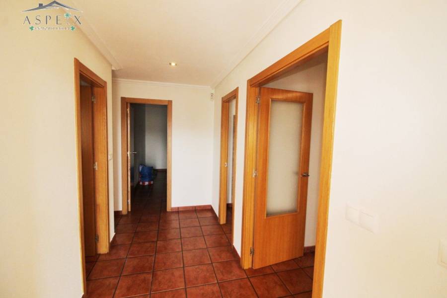 Re-sale - Villa - Elche