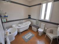 Re-sale - Country house - Pinoso