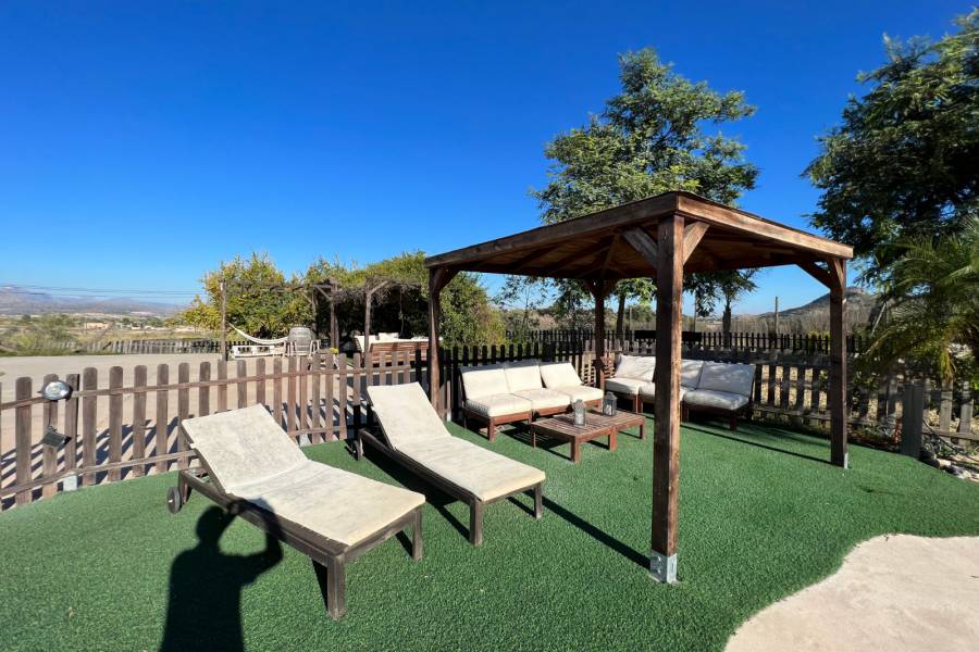 Venta - Casa de campo - Novelda