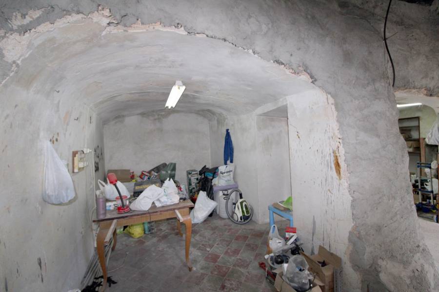 Re-sale - Cave house - Hondon De Las Nieves - CENTRO