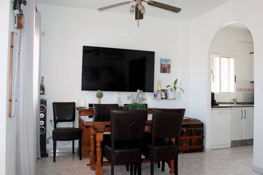 Re-sale - Villa - Villamartin