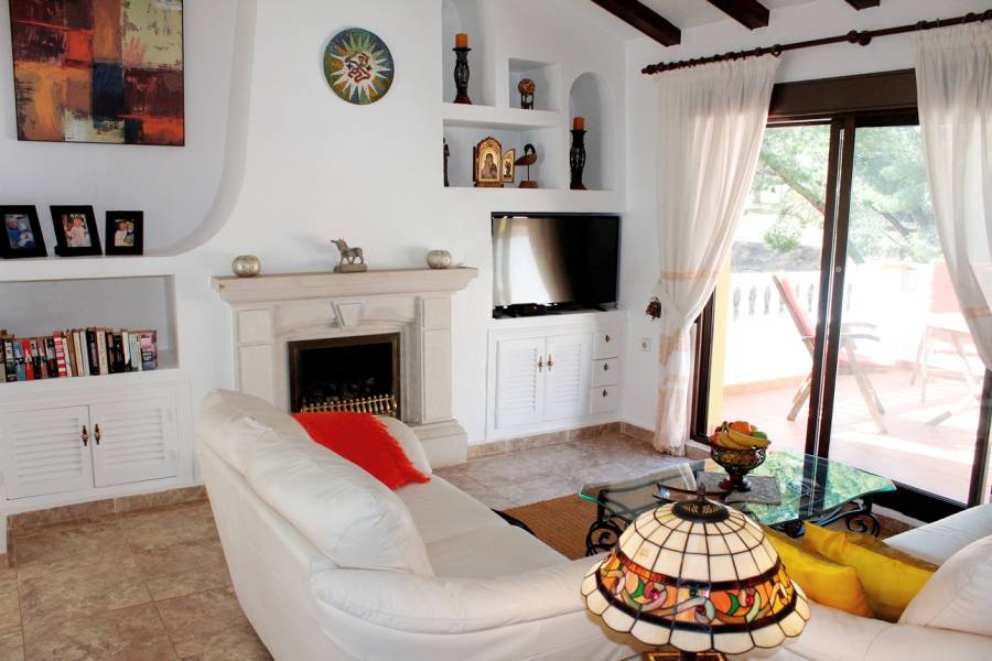 Re-sale - Villa - Villamartin