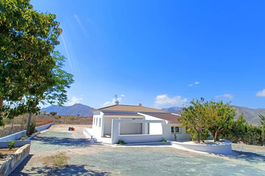 Re-sale - Country house - Hondon De Los Frailes