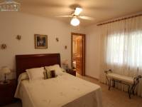 Re-sale - Country house - Elche