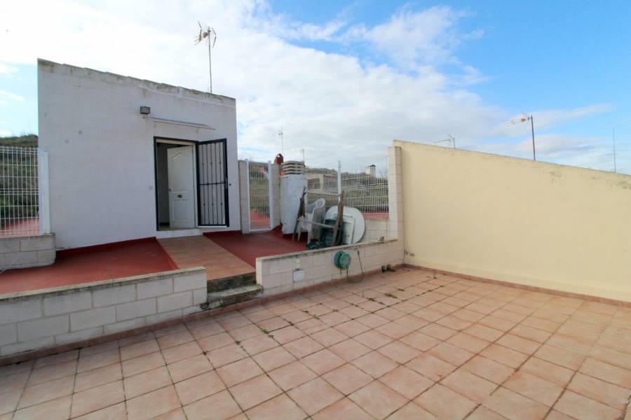 Re-sale - Cave house - Hondon De Las Nieves