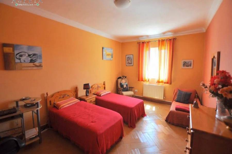 Re-sale - Country house - Pinoso