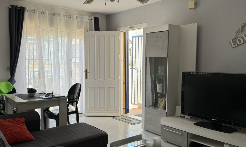 Venta - Apartamento - Playa Flamenca - Alicante