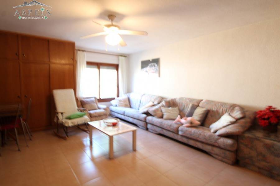 Re-sale - Country house - Elche