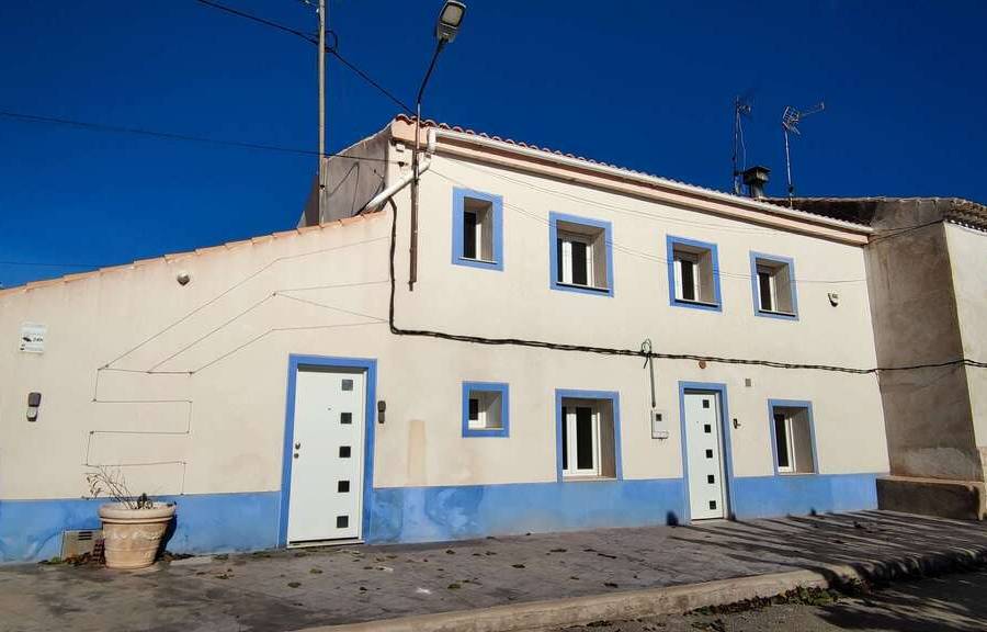 Re-sale - Country house - Pinoso