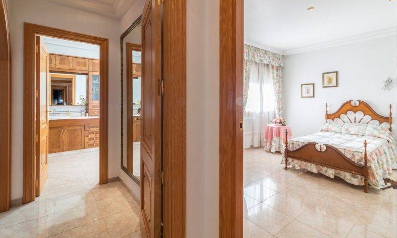 Re-sale - Villa - Elche