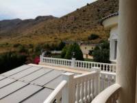 Re-sale - Villa - Hondon De Las Nieves