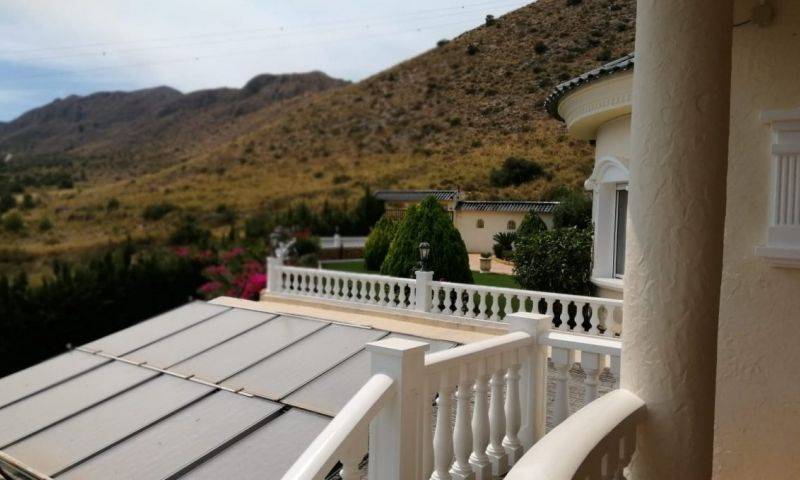 Re-sale - Villa - Hondon De Las Nieves