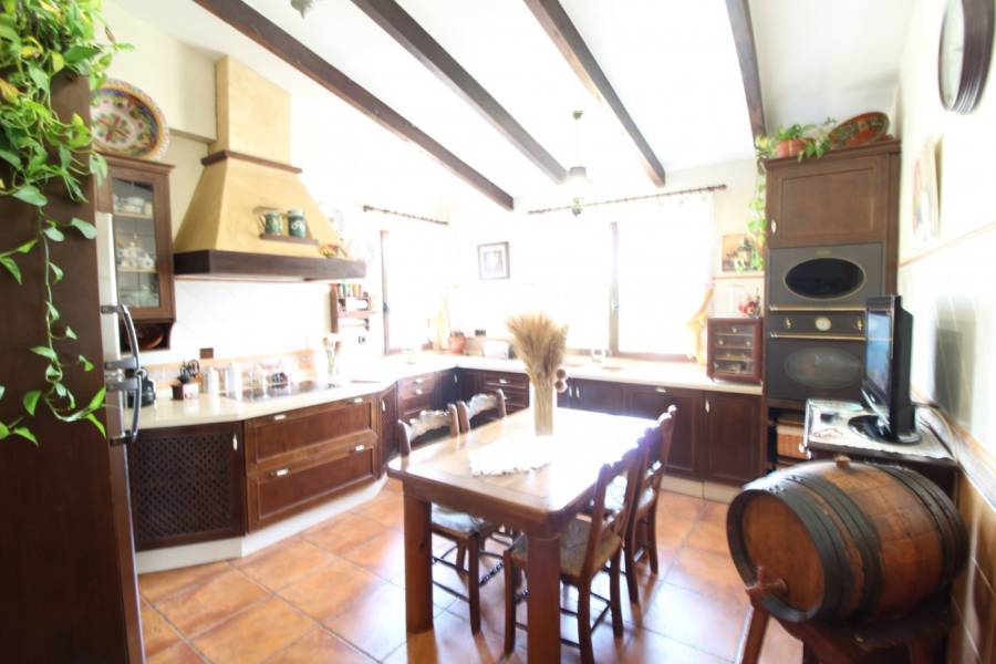 Re-sale - Villa - Tibi - Urbanizaciòn Maigmo