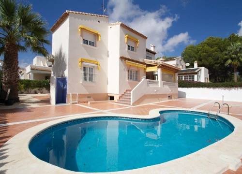 Villa - Re-sale -  - 