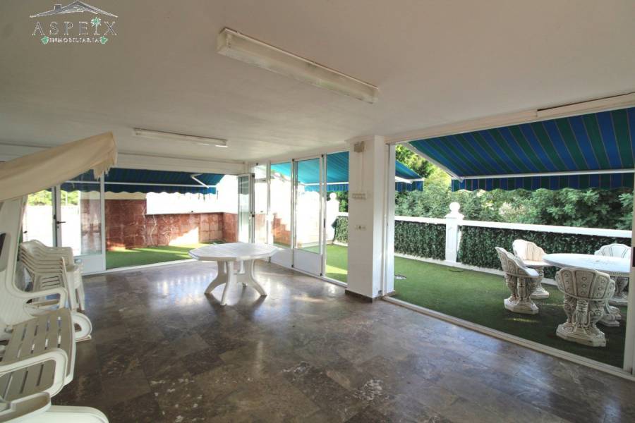 Re-sale - Country house - Monforte Del Cid