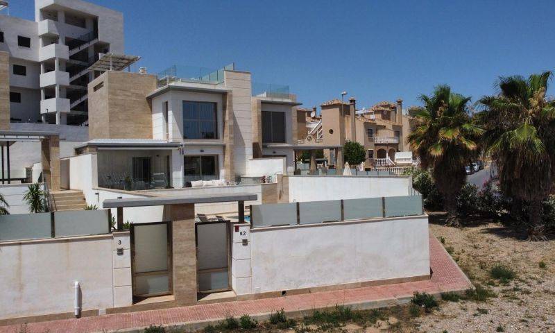 Re-sale - Villa - Villamartin