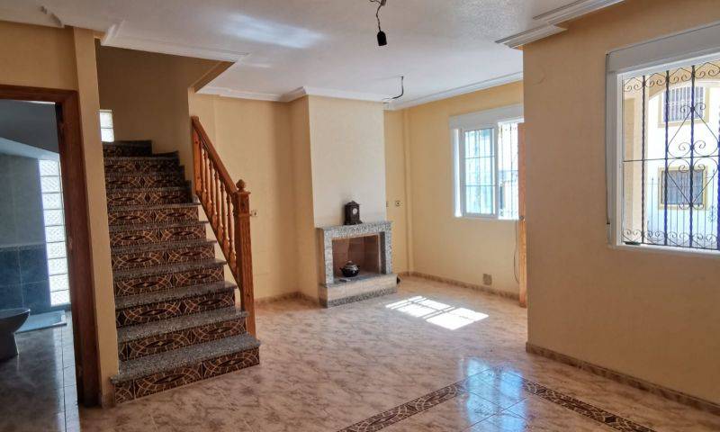 Re-sale - Semi Detached - Playa Flamenca - Alicante