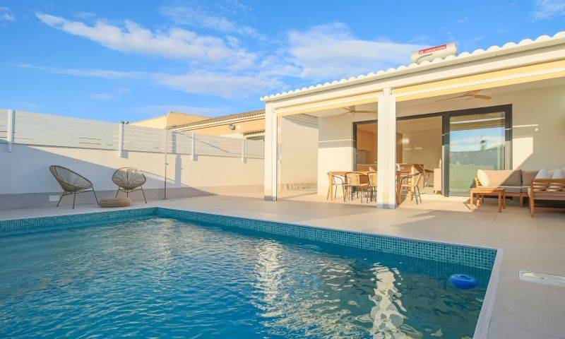 Re-sale - Villa - Torrevieja