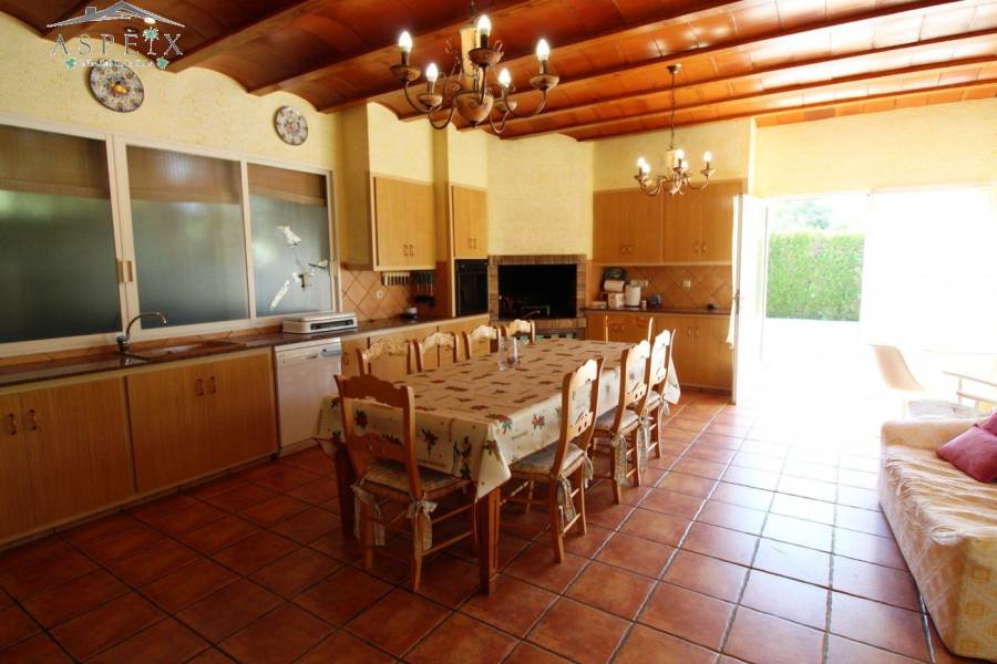 Re-sale - Country house - Elche