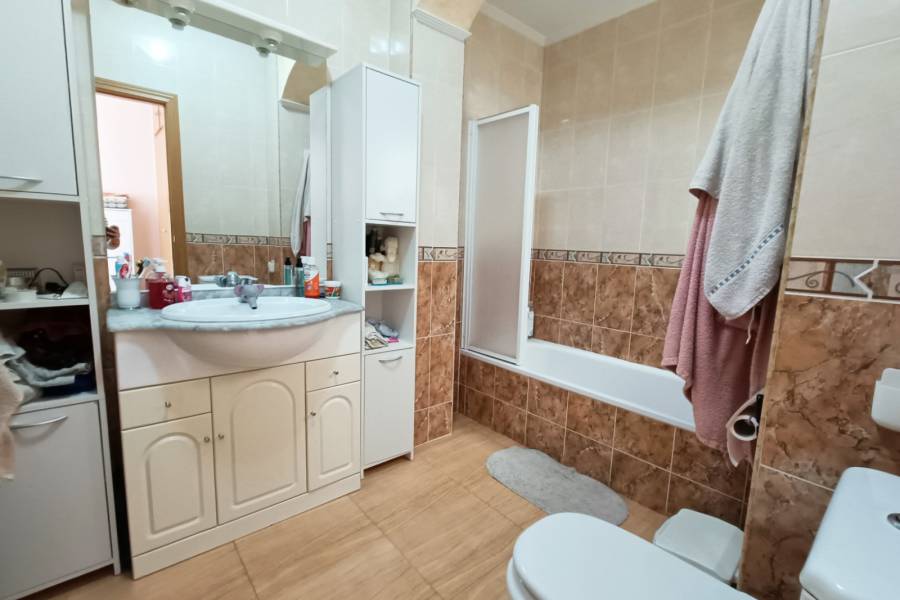 Re-sale - Country house - Hondon De Los Frailes