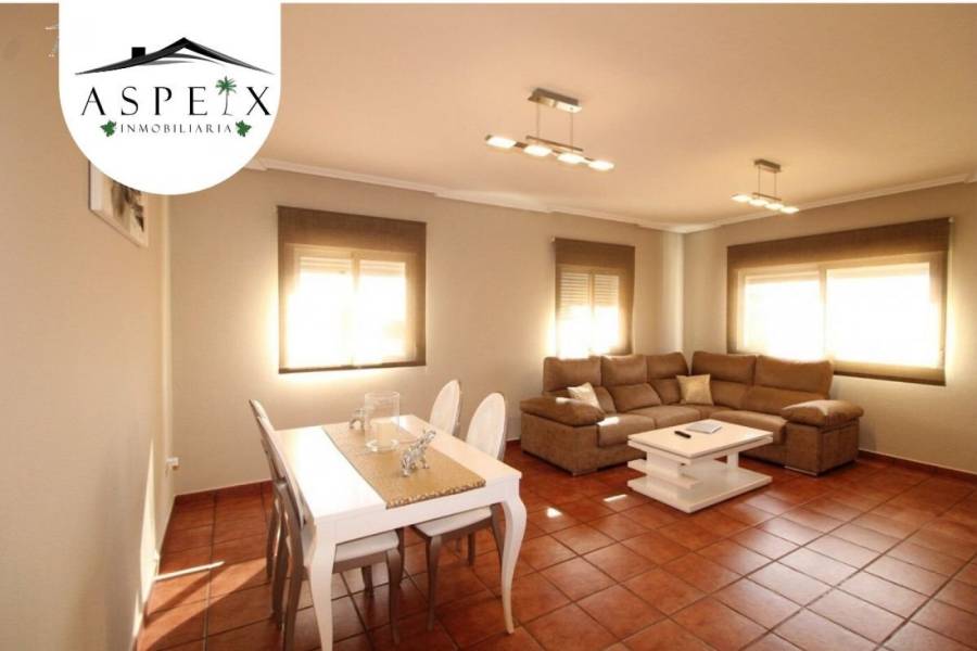 Re-sale - Villa - Elche