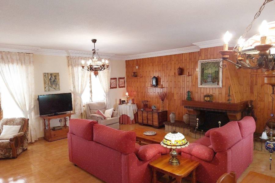 Re-sale - Country house - Monovar