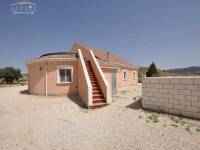 Re-sale - Country house - Pinoso