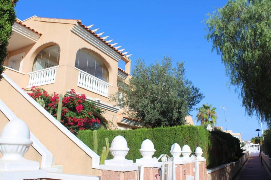 Re-sale - Penthouse - Playa Flamenca - Alicante