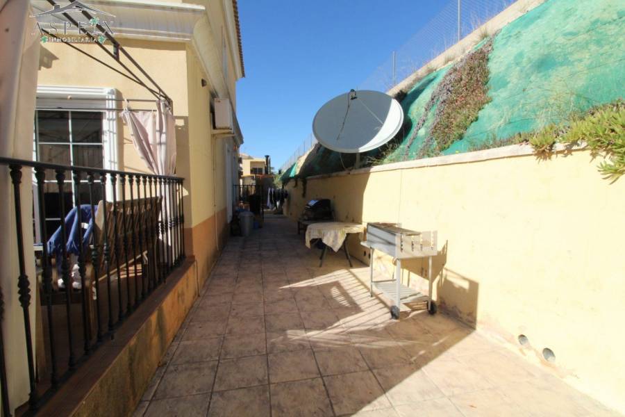 Re-sale - Villa - Aspe - Santa Elena