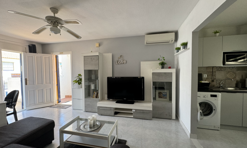 Re-sale - Apartment - Playa Flamenca - Alicante