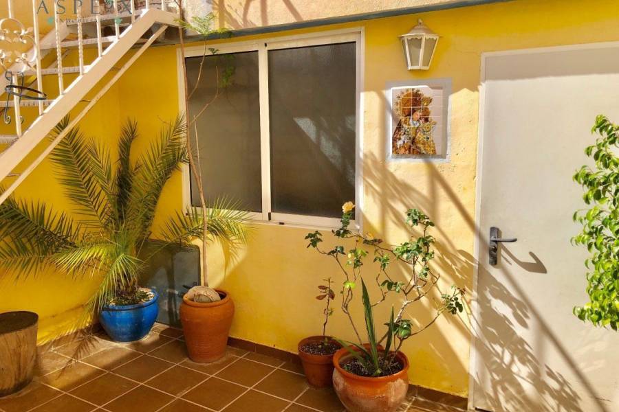 Venta - Bungalow - La Romana - CENTRO