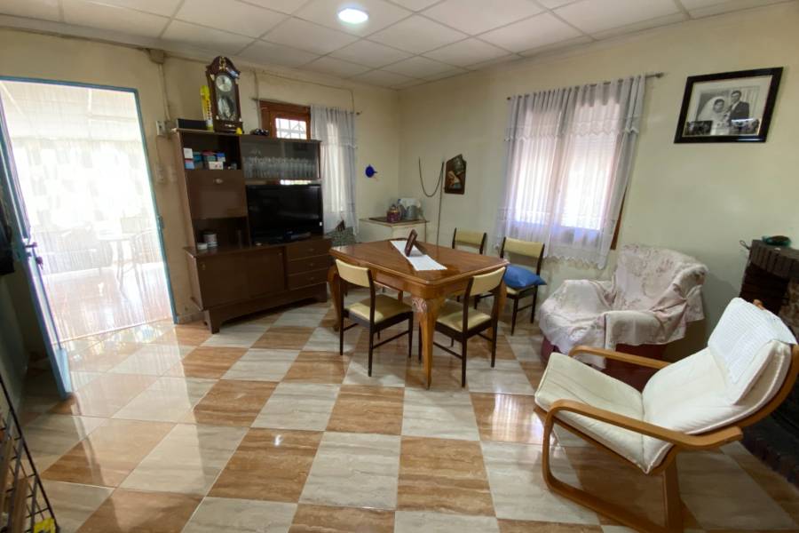 Re-sale - Country house - Monovar